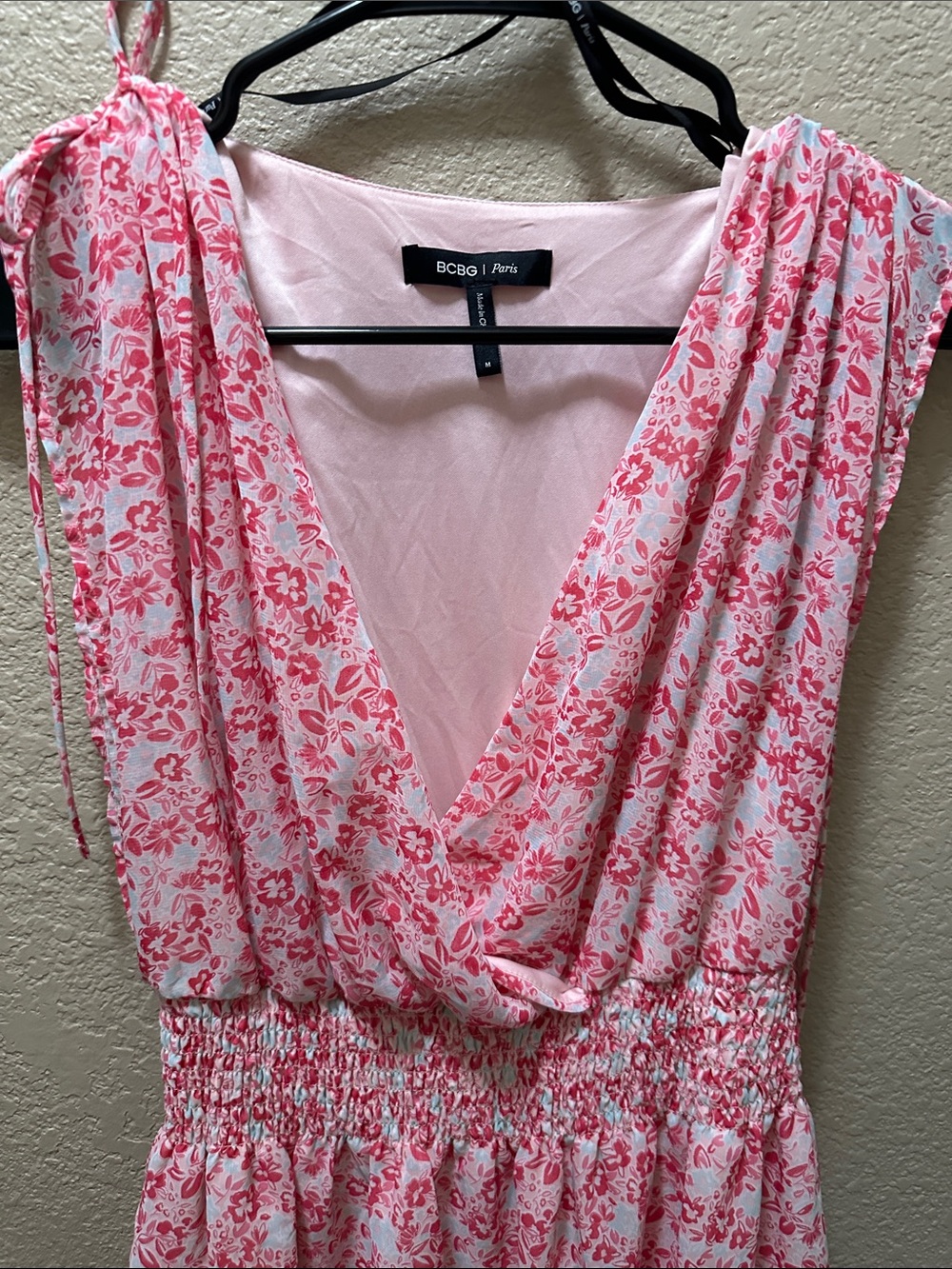 BCBGMaxAzria Pink Floral V-Neck Smocked Waist Mini Dress - Picture 2 of 6